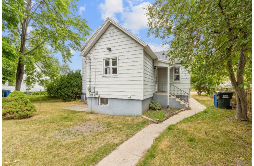 622 W Cook Street, Portage, WI 53901