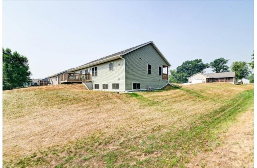 420 Samuel Circle, Arena, WI 53503