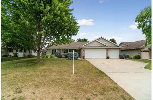 4115 Sandstone Drive, Janesville, WI 53546