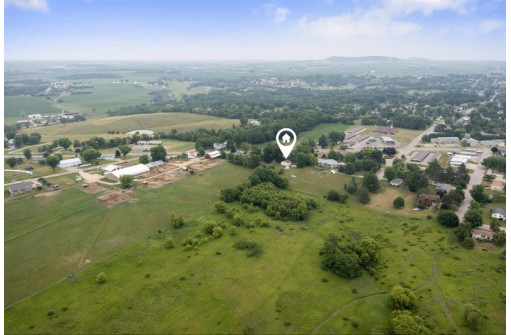 6705 Highway 81, Platteville, WI 53818