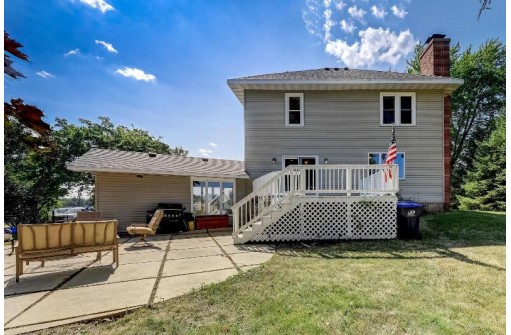 W7859 County Road W, Beaver Dam, WI 53916