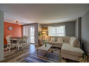 6710 Park Ridge Drive B, Madison, WI 53719