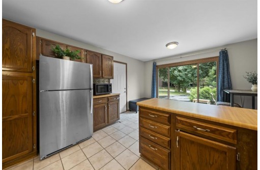 2802 Shefford Drive, Madison, WI 53719