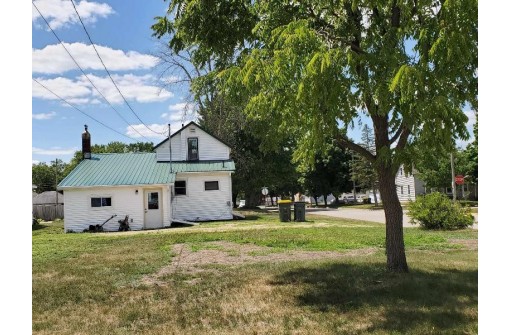 428 N Michigan Street, Prairie Du Chien, WI 53821