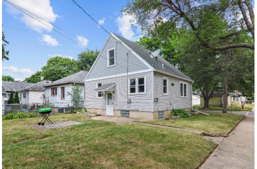 2631 Moland Street, Madison, WI 53704