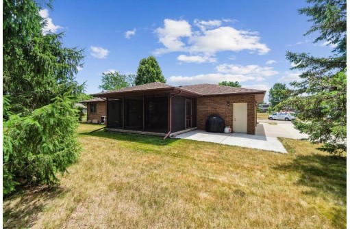 1250 Surrey Drive, Milton, WI 53563