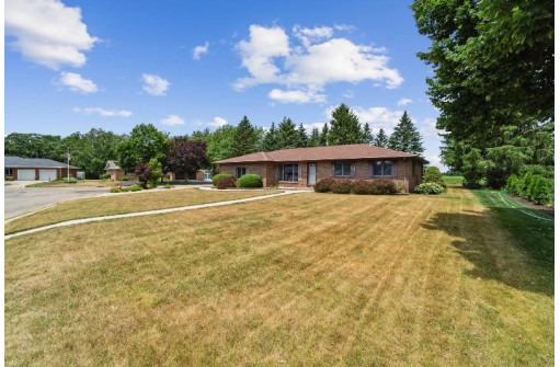 1250 Surrey Drive, Milton, WI 53563