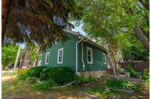 302 S Ingersoll Street, Madison, WI 53703-3739