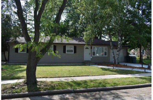 50 N Sallie Avenue, Fond Du Lac, WI 54935-3723