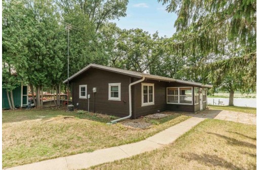 N2827 Lakeshore Drive, Montello, WI 53949