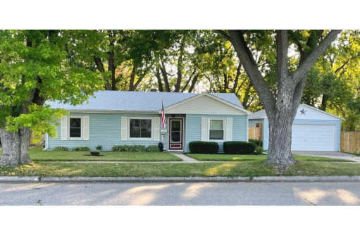 1722 S Marion Avenue, Janesville, WI 53546