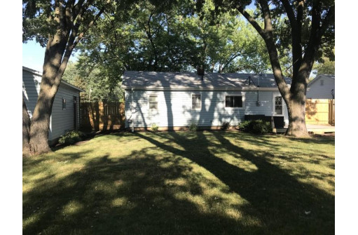 1722 S Marion Avenue, Janesville, WI 53546