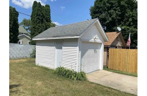 1753 Forest Avenue, Beloit, WI 53511-5929