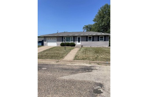 1015 S 13th St Street, Prairie Du Chien, WI 53821