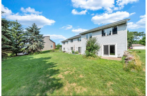 217 Broadway Drive, Sun Prairie, WI 53590