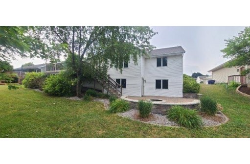 131 Red Apple Drive, Janesville, WI 53548