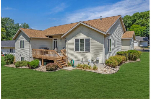 1422 Ridgeview Drive, Reedsburg, WI 53959