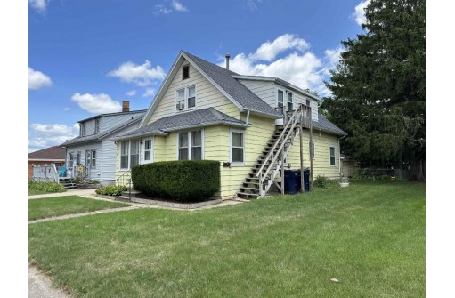 1043 S Washington Street, Janesville, WI 53546