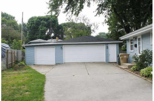 4210 Portland Circle, Madison, WI 53714