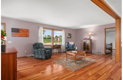 3685 Sand Hill Crane Road, Blanchardville, WI 53516