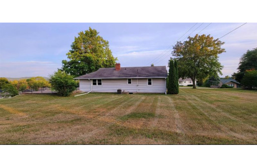 621 13th Street, Baraboo, WI 53913