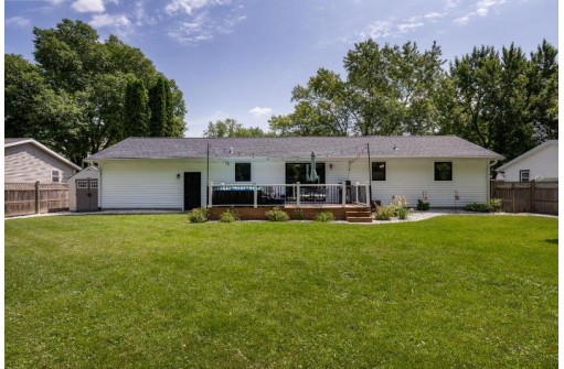 850 Blaser Court, Sun Prairie, WI 53590