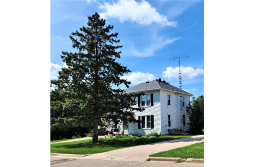 533 W Linden Street, Lancaster, WI 53813-1035