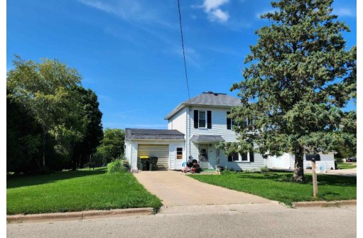 533 W Linden Street, Lancaster, WI 53813-1035