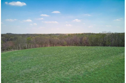 4.1 ACRES Primrose Center Road, Belleville, WI 53508