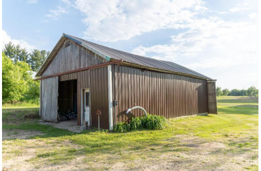 N2819 14th Road, Montello, WI 53949-9007