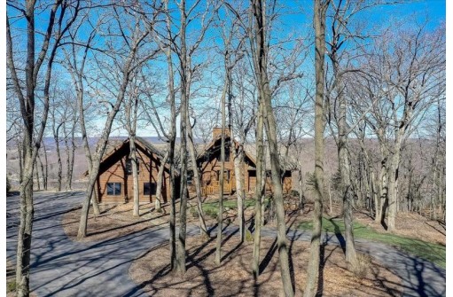 N3649 Bluff View Trail, Poynette, WI 53955