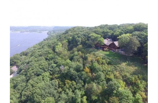 N3649 Bluff View Trail, Poynette, WI 53955