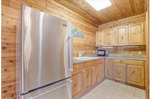 N3649 Bluff View Trail, Poynette, WI 53955