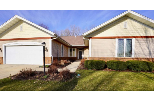 1127 Virgin Lake Drive, Stoughton, WI 53589