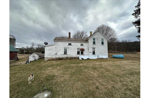 W10126 County Road K, Lodi, WI 53555