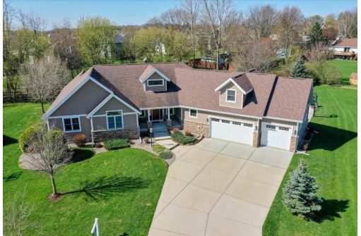 708 Smithland Lane, Cottage Grove, WI 53527