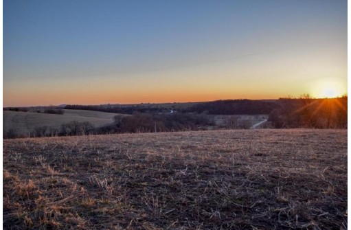 162.28 AC E Lake Road, Mineral Point, WI 53565