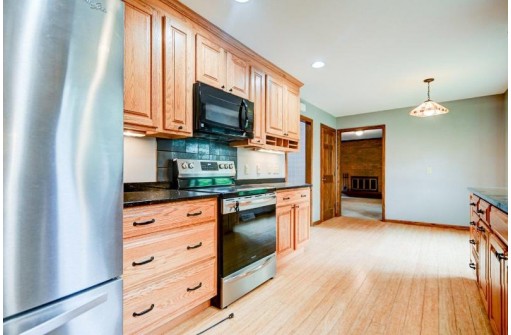 5334 Comanche Way, Madison, WI 53704