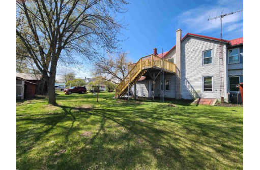 102 S 4th Street, Avoca, WI 53506