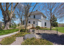 1805 W Pine Street, Baraboo, WI 53913