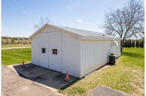 1805 W Pine Street, Baraboo, WI 53913