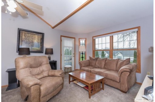 5397 Blue Bill Park Drive 10, Waunakee, WI 53597