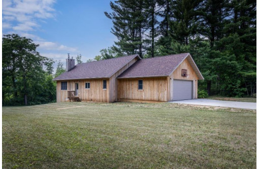 S407 Woefl Road, Lyndon Station, WI 53944