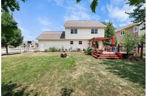 402 East Hill Parkway, Madison, WI 53718