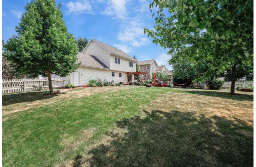 402 East Hill Parkway, Madison, WI 53718