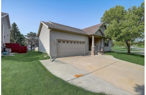 6901 Dominion Drive, Madison, WI 53718