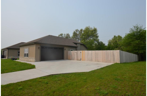 3180 S Bartells Drive, Beloit, WI 53511