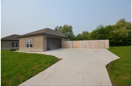 3180 S Bartells Drive, Beloit, WI 53511