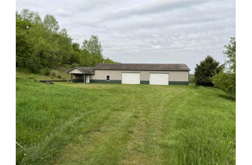 4885 S Highway 131, La Farge, WI 54639