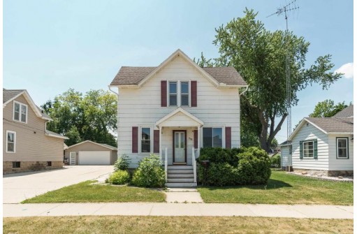 719 E Main Street, Waupun, WI 53963